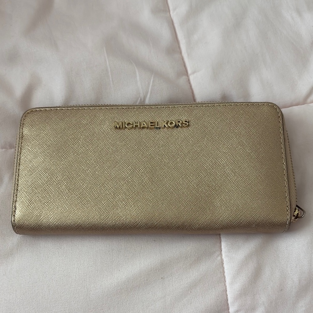 Michael Kors Gold Wallet Sleek Metallic Design